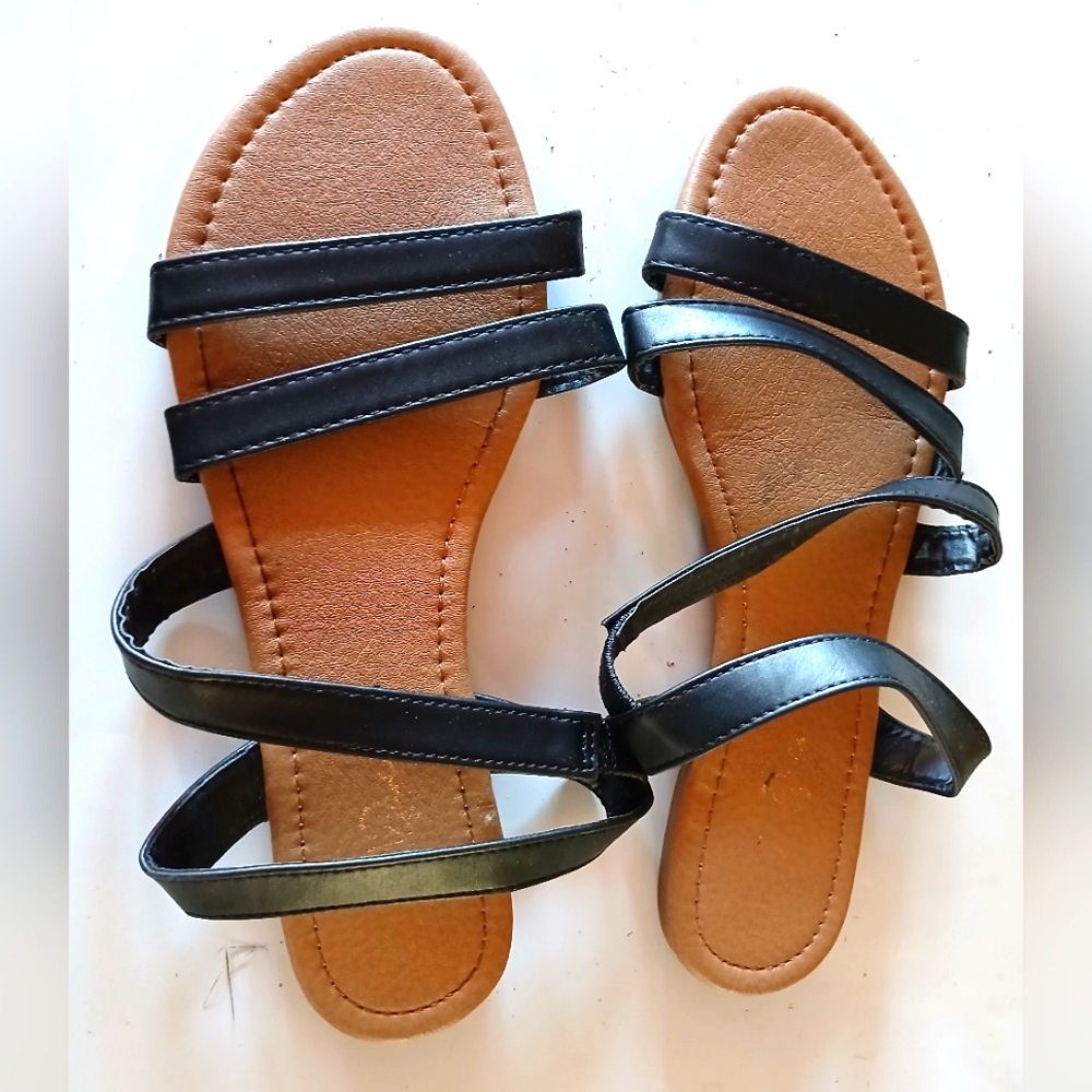🌞🌸Summer Sale🌺🌼 Black Strappy Sandals